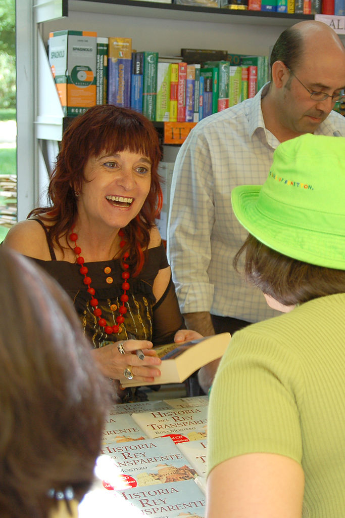 Rosa Montero en la Feria del Libro de Madrid