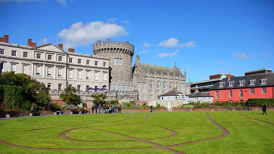 The Dubhlinn Gardens with Norman Tower