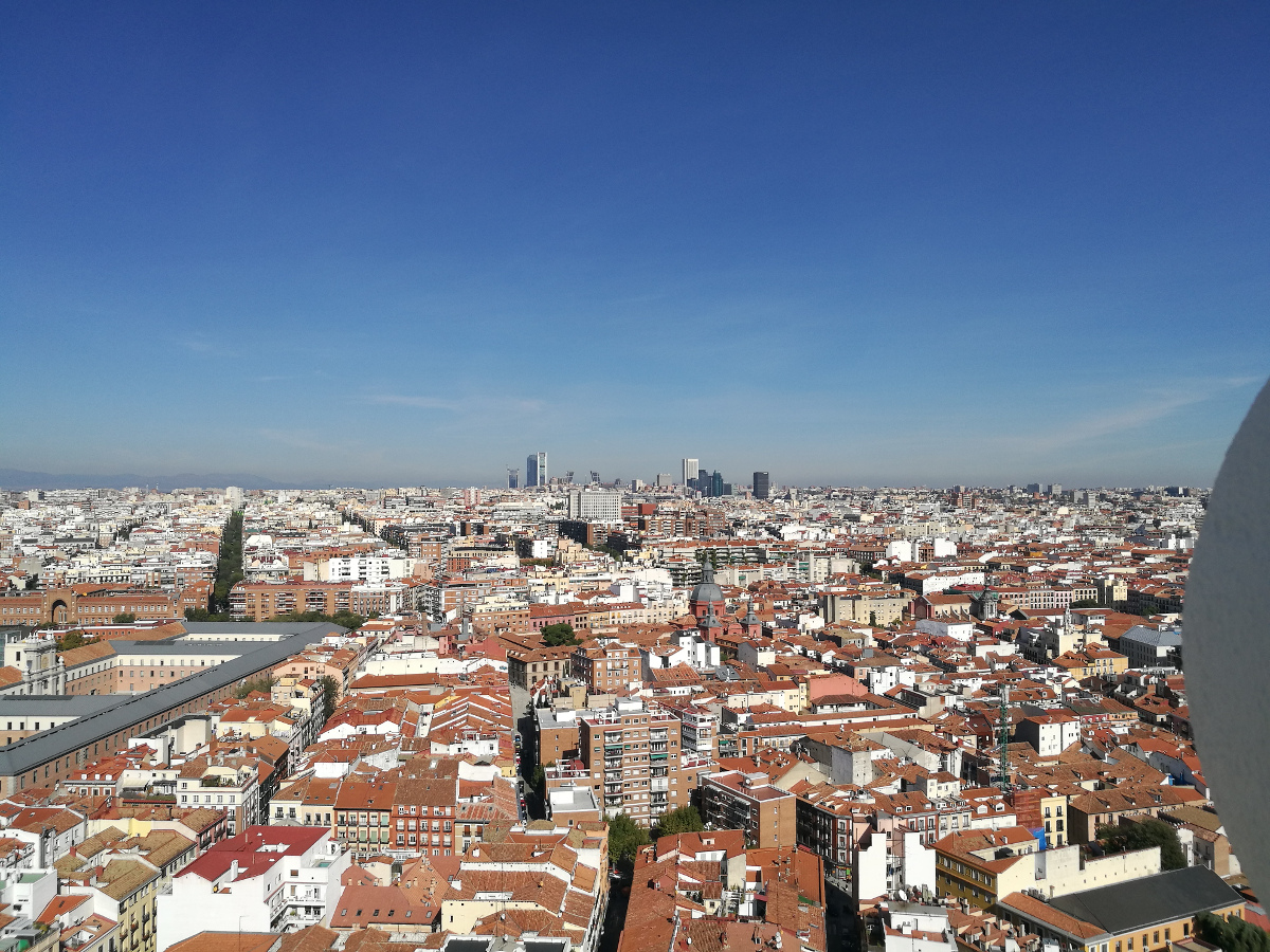 Ciudad con contaminación ambiental