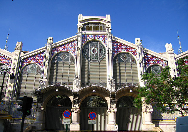 Fachada principal del mercado central de Valencia de estilo Modernista