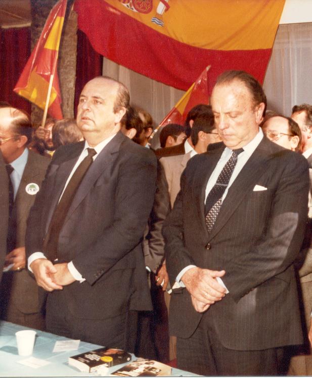 Manuel Fraga Manuel Fraga en un acto político en los años 70