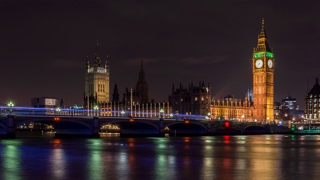 ciudad de Londres Ilustración de la ciudad de Londres por la noche