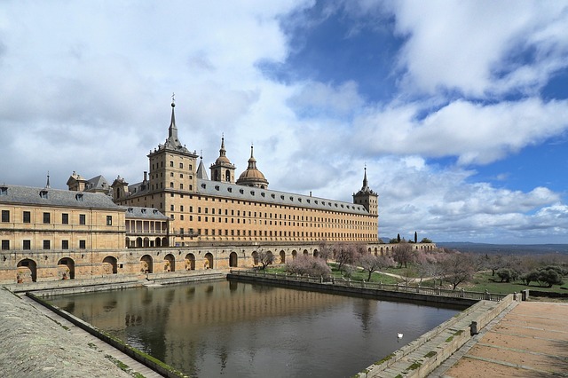Historia Monumento Arquitecturao Imagen de la fachada del Monasterio de El Escorial